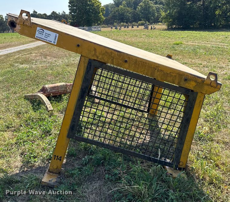 image for item DW6621 Caterpillar dozer parts 