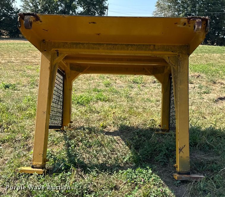 image for item DW6621 Caterpillar dozer parts 