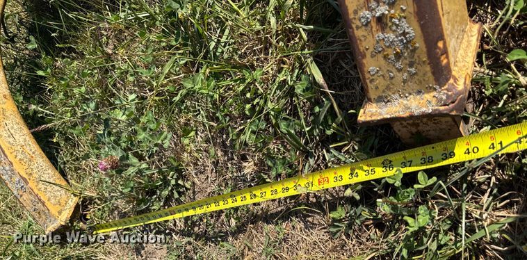 image for item DW6621 Caterpillar dozer parts 