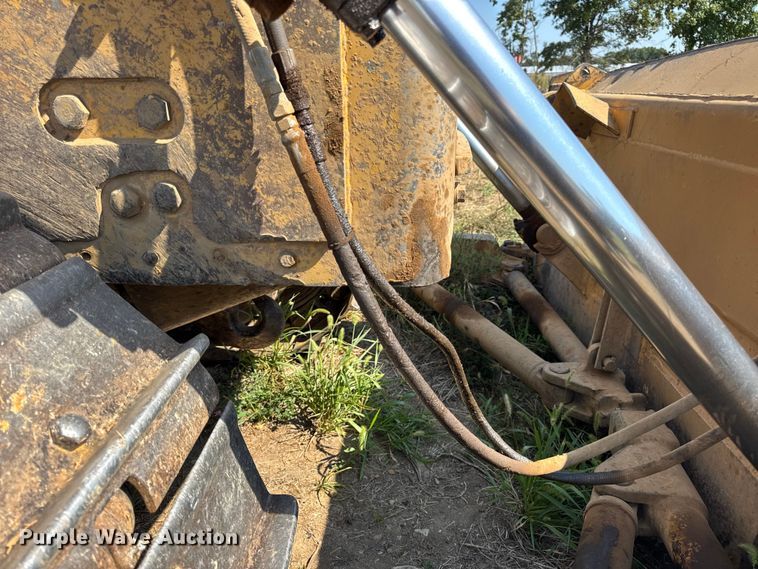 image for item DW6622 1973 Caterpillar D7F dozer