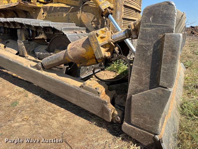 image for item DW6622 1973 Caterpillar D7F dozer