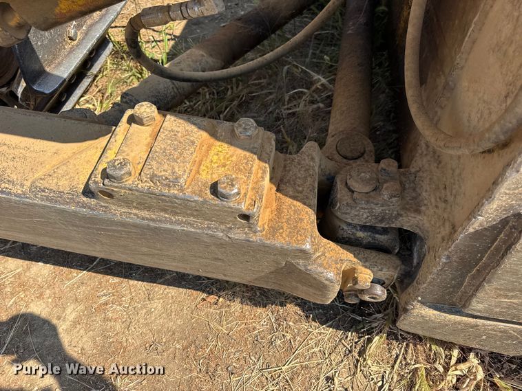 image for item DW6622 1973 Caterpillar D7F dozer