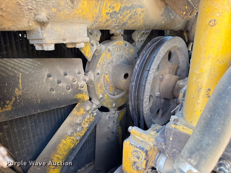 image for item DW6622 1973 Caterpillar D7F dozer