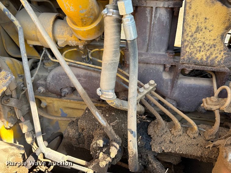 image for item DW6622 1973 Caterpillar D7F dozer