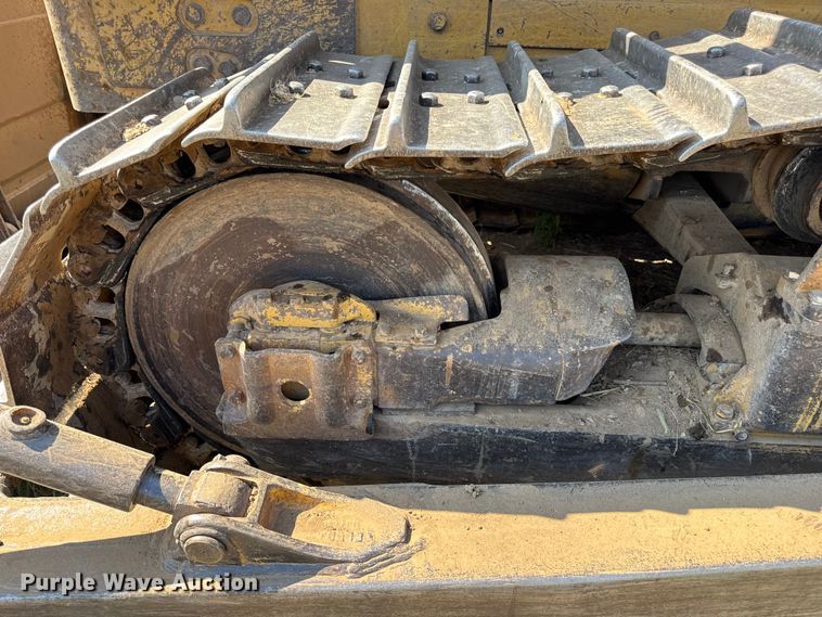 image for item DW6622 1973 Caterpillar D7F dozer