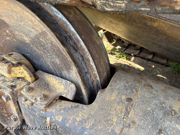 image for item DW6622 1973 Caterpillar D7F dozer