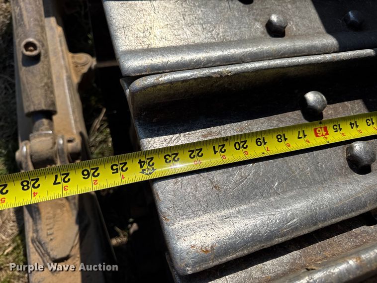 image for item DW6622 1973 Caterpillar D7F dozer