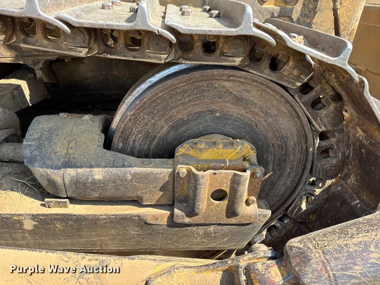 image for item DW6622 1973 Caterpillar D7F dozer