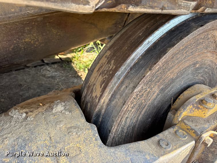 image for item DW6622 1973 Caterpillar D7F dozer