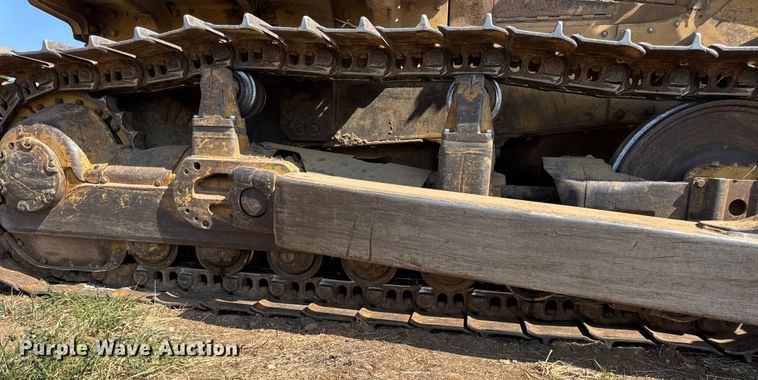 image for item DW6622 1973 Caterpillar D7F dozer