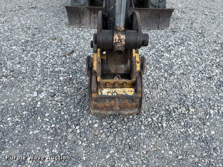 image for item DX5809 2018 John Deere 17G mini excavator