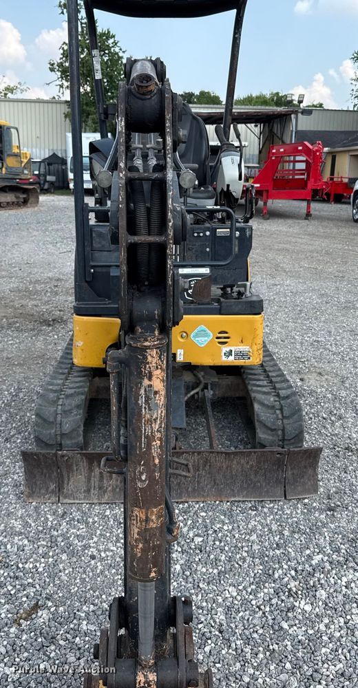 image for item DX5809 2018 John Deere 17G mini excavator