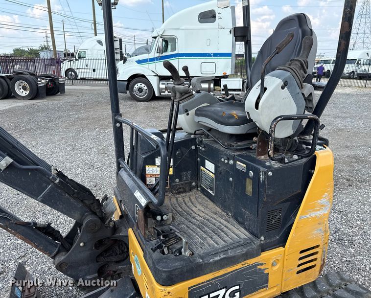 image for item DX5809 2018 John Deere 17G mini excavator