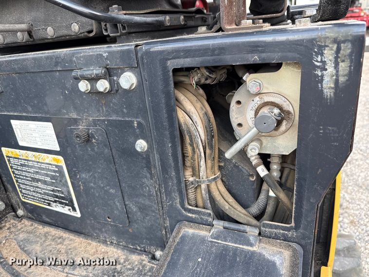 image for item DX5809 2018 John Deere 17G mini excavator