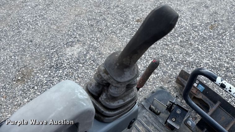 image for item DX5809 2018 John Deere 17G mini excavator