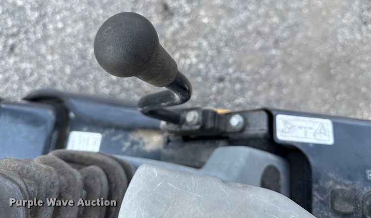 image for item DX5809 2018 John Deere 17G mini excavator