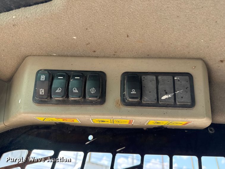 image for item DX5810 2021 Caterpillar 279D3 tracked skid steer loader