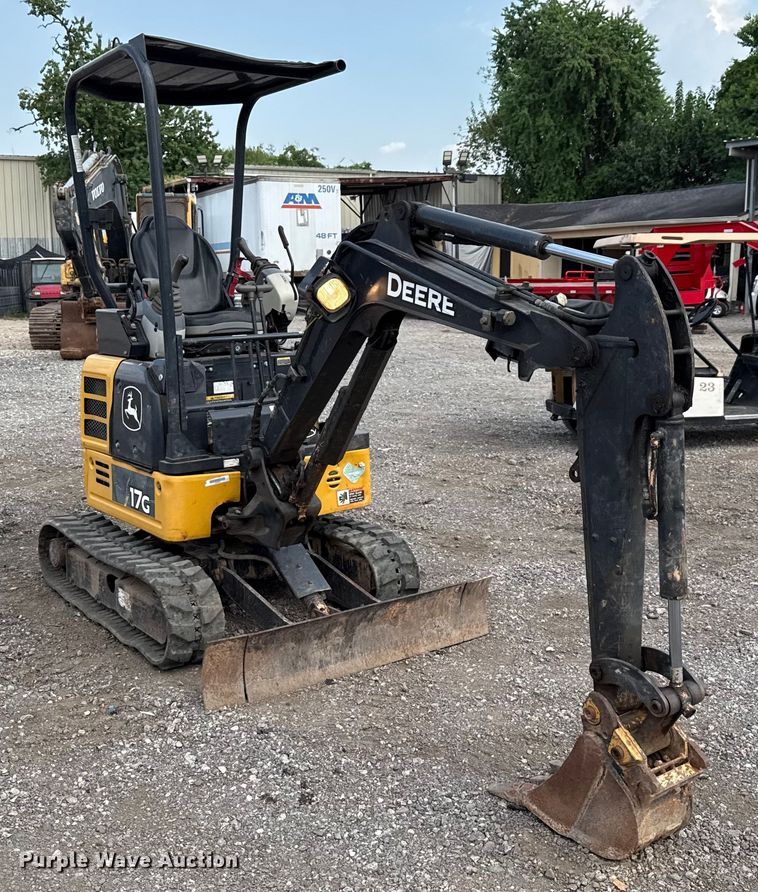 EXCAVADORA 2020 JOHN DEERE 17G