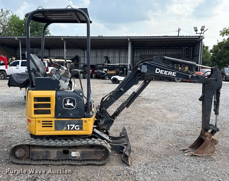EXCAVADORA 2020 JOHN DEERE 17G
