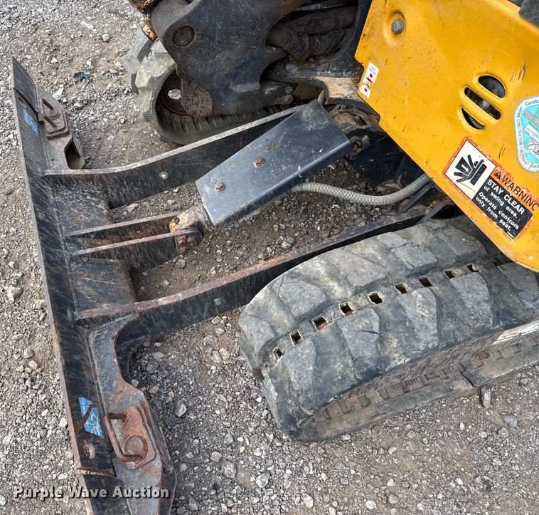 image for item DX5811 2020 John Deere 17G mini excavator