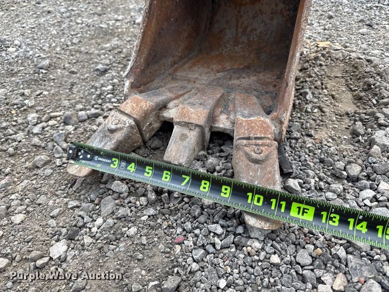 image for item DX5811 2020 John Deere 17G mini excavator