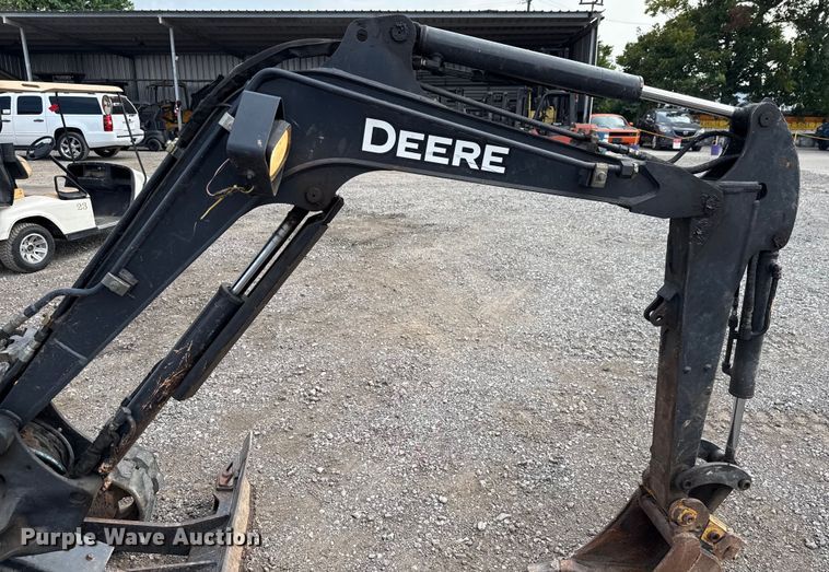 image for item DX5811 2020 John Deere 17G mini excavator
