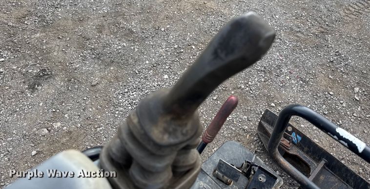 image for item DX5811 2020 John Deere 17G mini excavator