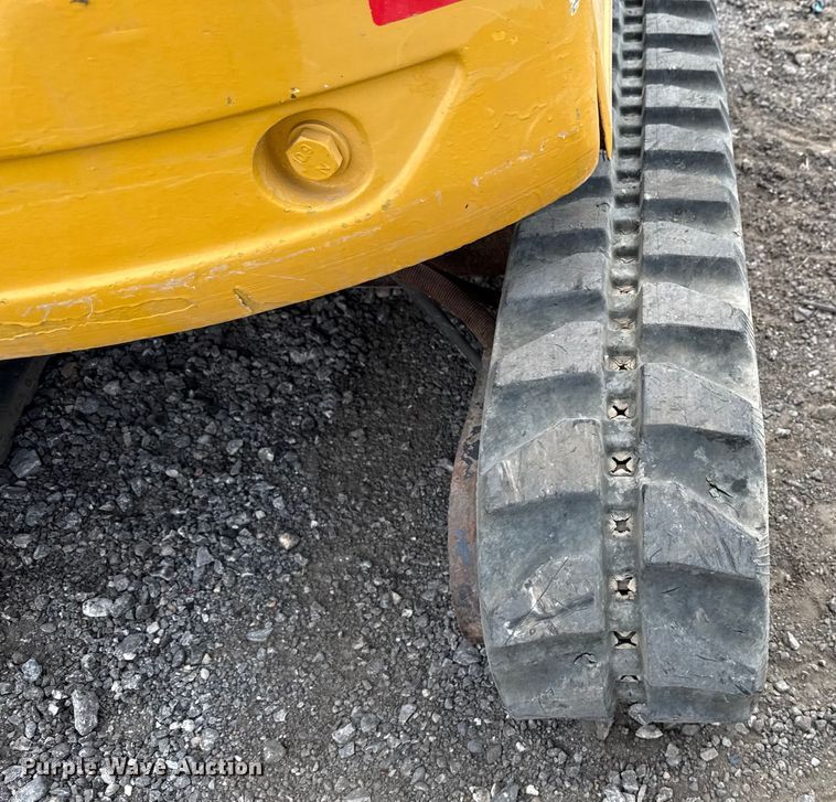 image for item DX5811 2020 John Deere 17G mini excavator