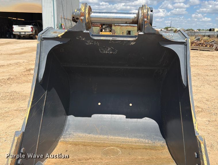 image for item DX5822 Xuzhou Xugong XE360.021 excavator bucket