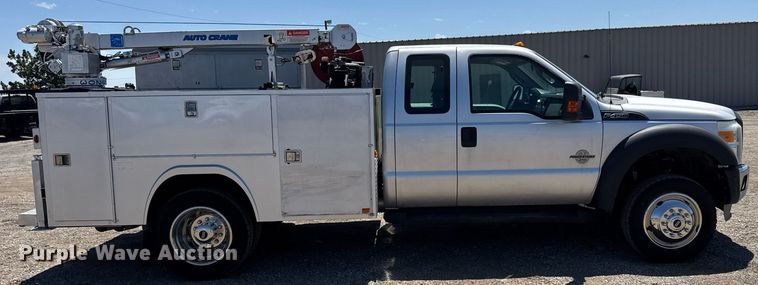 image for item DY0030 2013 Ford F450 Super Duty SuperCab utility / service truck