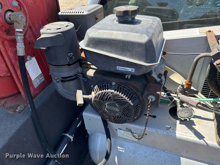 image for item DY0030 2013 Ford F450 Super Duty SuperCab utility / service truck