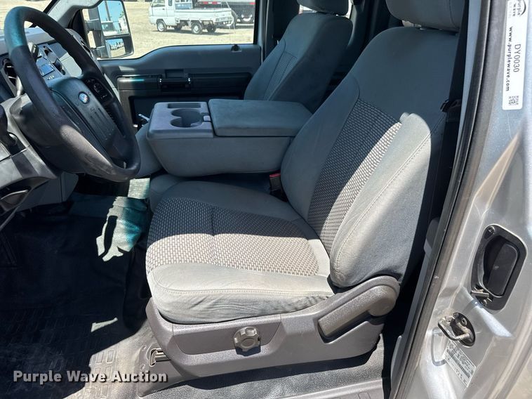 image for item DY0030 2013 Ford F450 Super Duty SuperCab utility / service truck