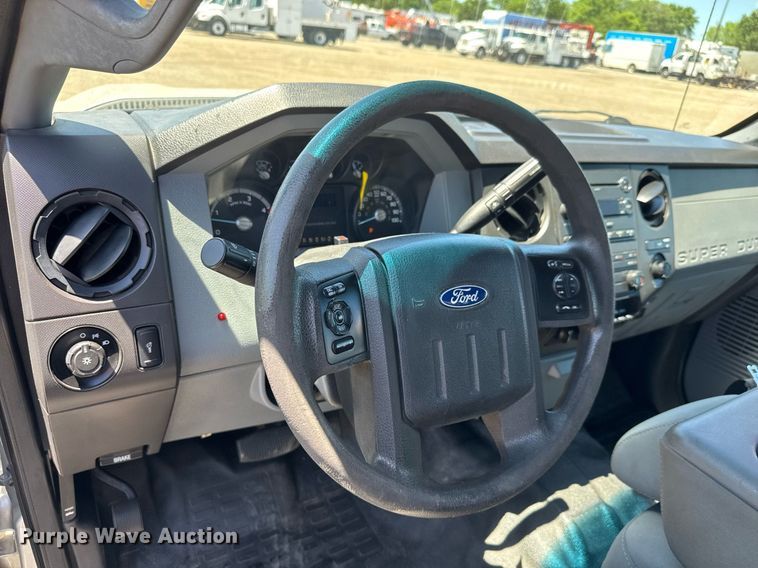 image for item DY0030 2013 Ford F450 Super Duty SuperCab utility / service truck