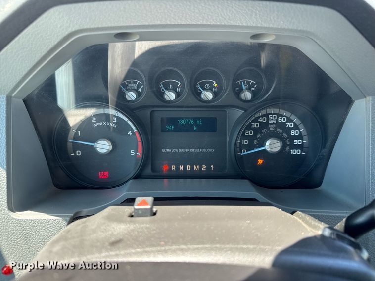 image for item DY0030 2013 Ford F450 Super Duty SuperCab utility / service truck