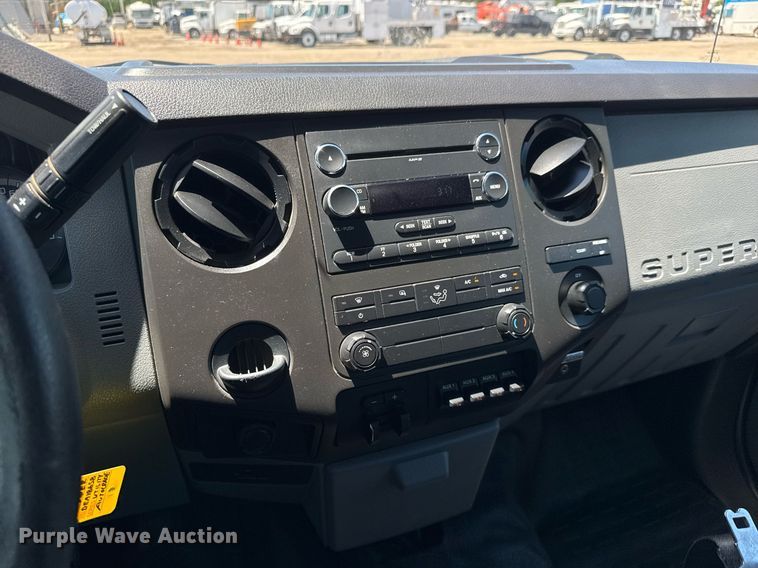 image for item DY0030 2013 Ford F450 Super Duty SuperCab utility / service truck