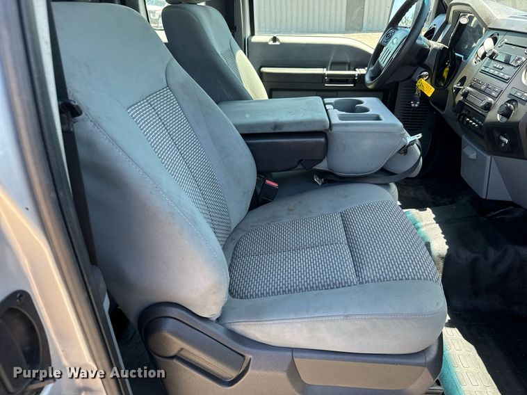 image for item DY0030 2013 Ford F450 Super Duty SuperCab utility / service truck