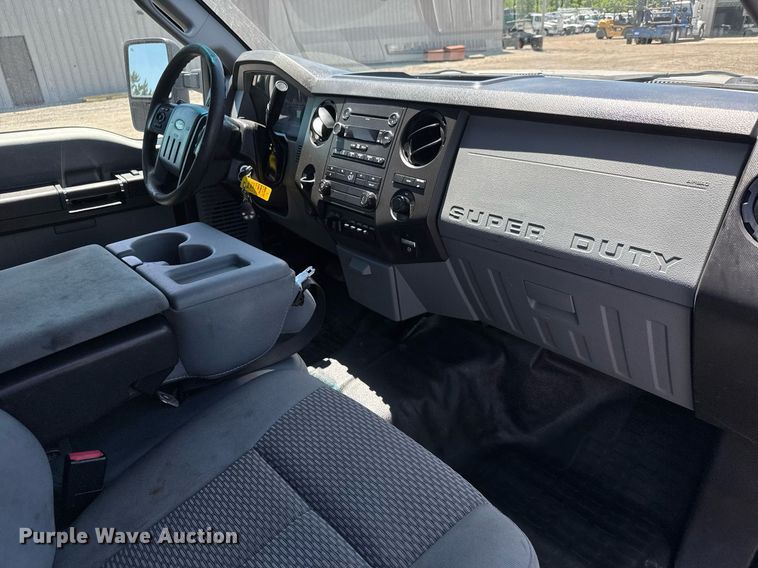 image for item DY0030 2013 Ford F450 Super Duty SuperCab utility / service truck