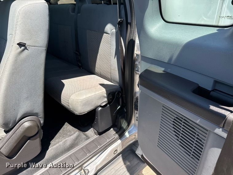 image for item DY0030 2013 Ford F450 Super Duty SuperCab utility / service truck