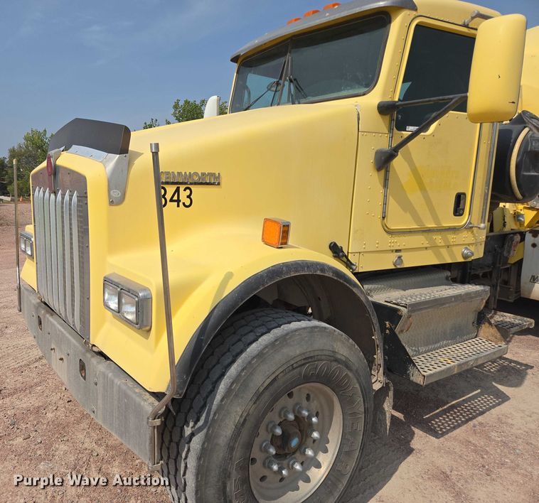 image for item DY1130 2009 Kenworth W900  ready mix truck