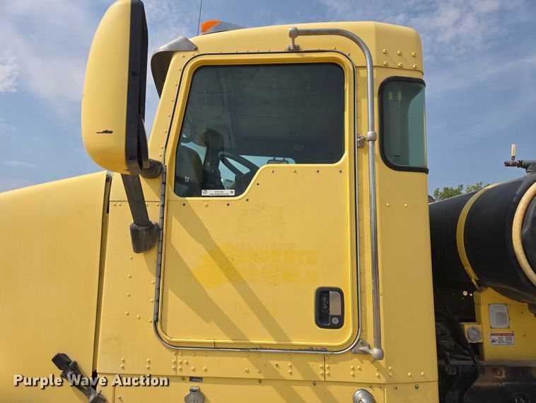 image for item DY1130 2009 Kenworth W900  ready mix truck