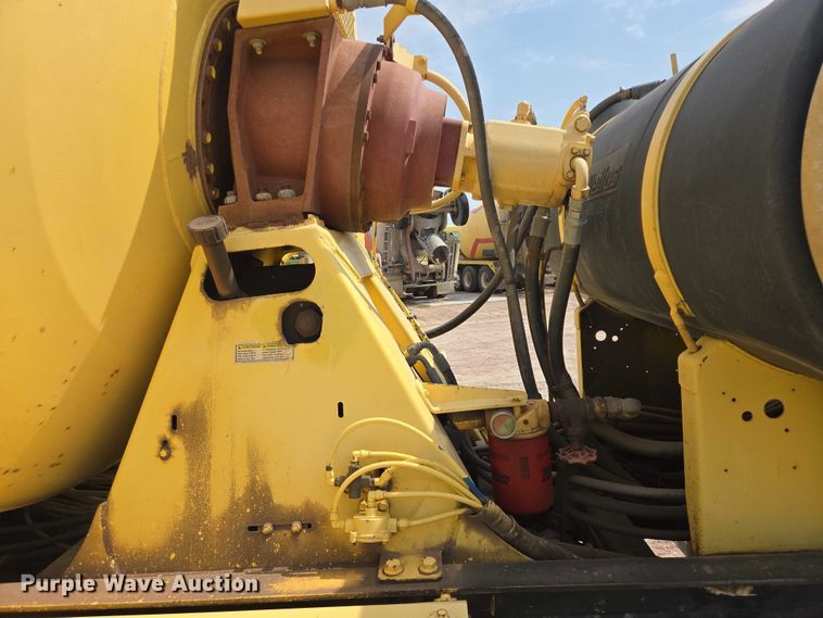 image for item DY1130 2009 Kenworth W900  ready mix truck