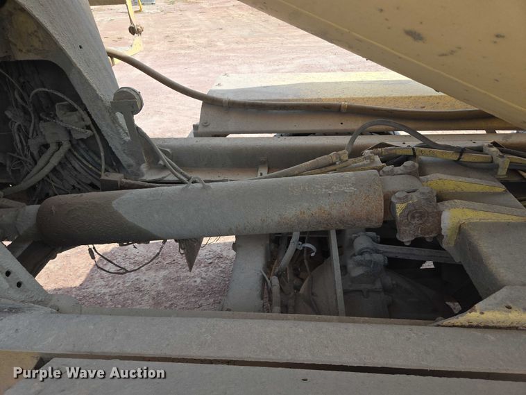 image for item DY1130 2009 Kenworth W900  ready mix truck