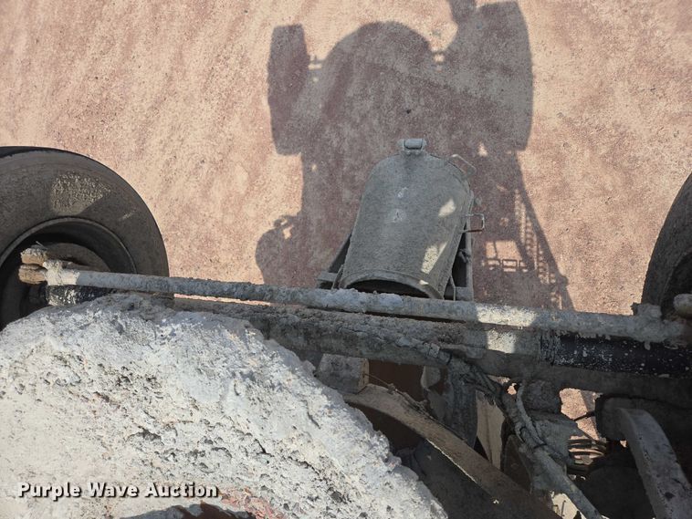 image for item DY1130 2009 Kenworth W900  ready mix truck