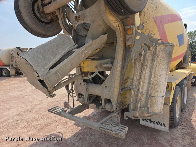 image for item DY1130 2009 Kenworth W900  ready mix truck