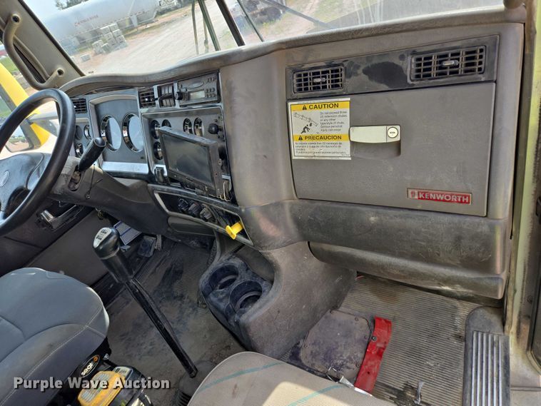 image for item DY1130 2009 Kenworth W900  ready mix truck