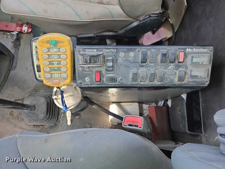 image for item DY1130 2009 Kenworth W900  ready mix truck