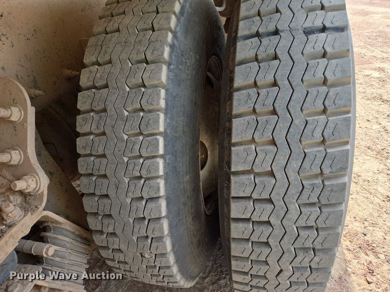 image for item DY1130 2009 Kenworth W900  ready mix truck