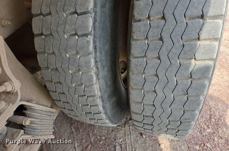 image for item DY1130 2009 Kenworth W900  ready mix truck