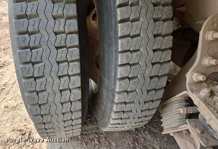 image for item DY1130 2009 Kenworth W900  ready mix truck