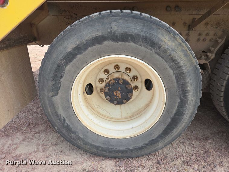 image for item DY1130 2009 Kenworth W900  ready mix truck